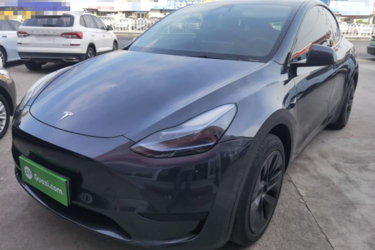 Tesla Model Y 2024 Rear-Wheel-Drive Version