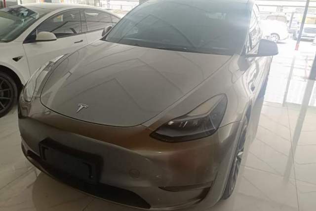 Used Tesla Model Y 2024 Long-Range All-Wheel-Drive Version