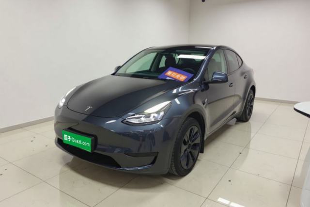 Tesla Model Y 2024 Rear-Wheel-Drive Version с пробегом