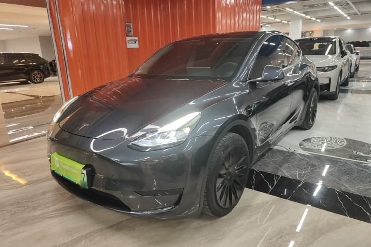 Tesla Model Y 2024 Rear-Wheel-Drive Version