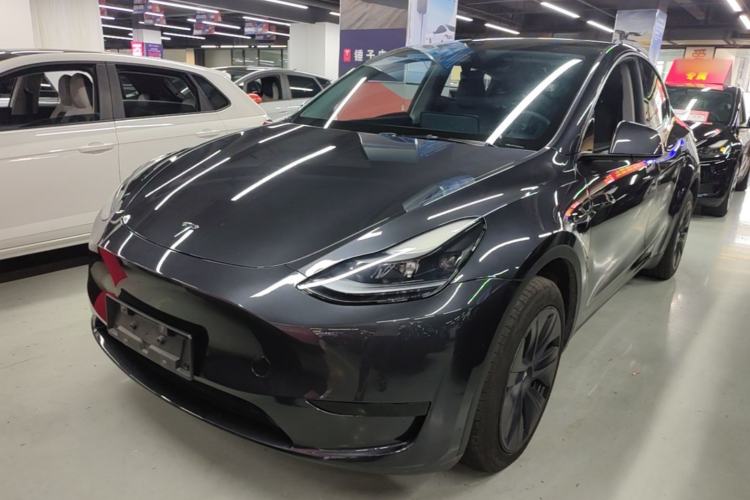 Tesla Model Y 2024 Rear-Wheel-Drive Version