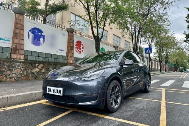 Used Tesla Model Y 2024 Long-Range All-Wheel-Drive Version