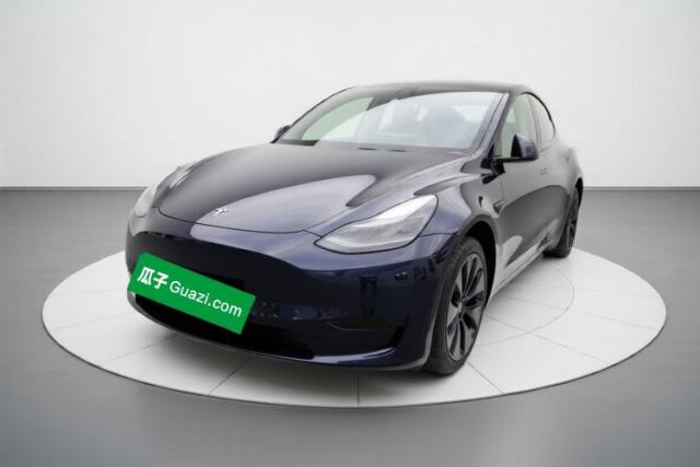Używany Tesla Model Y 2024 Rear-Wheel-Drive Version