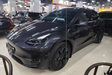 Used Tesla Model Y 2024 Long-Range All-Wheel-Drive Version