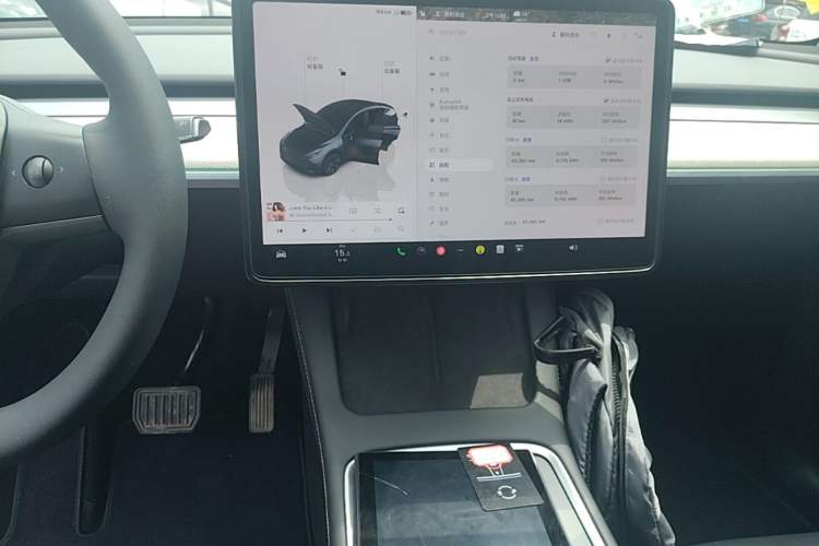 Used Tesla Model Y 2024 Rear-Wheel-Drive Version Audio And AC Panel
