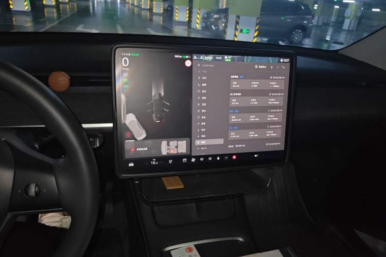 Used Tesla Model Y 2024 Rear-Wheel-Drive Version Audio And AC Panel