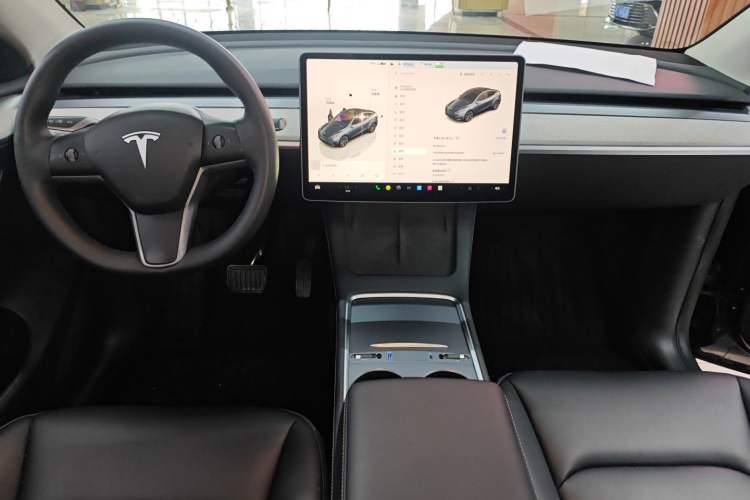 Used Tesla Model Y 2024 Rear-Wheel-Drive Version Audio And AC Panel