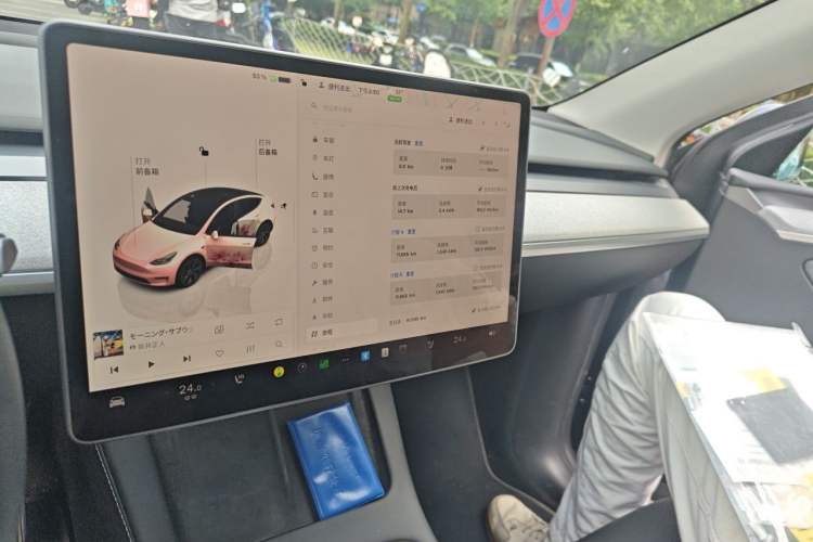 Used Tesla Model Y 2024 Rear-Wheel-Drive Version Audio And AC Panel