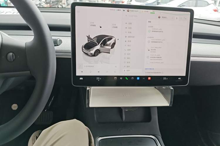 Used Tesla Model Y 2024 Long-Range All-Wheel-Drive Version Audio And AC Panel