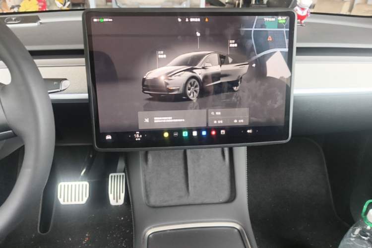 Used Tesla Model Y 2024 Rear-Wheel-Drive Version Audio And AC Panel