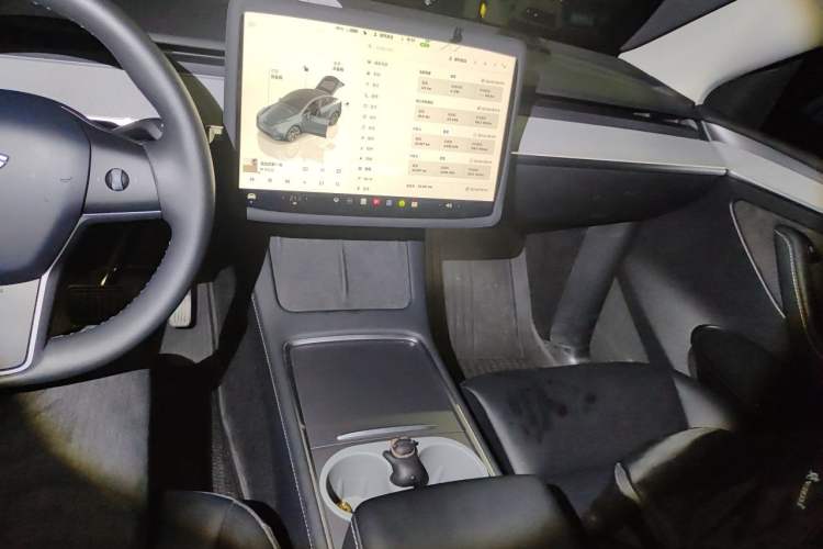 Used Tesla Model Y 2024 Rear-Wheel-Drive Version Audio And AC Panel