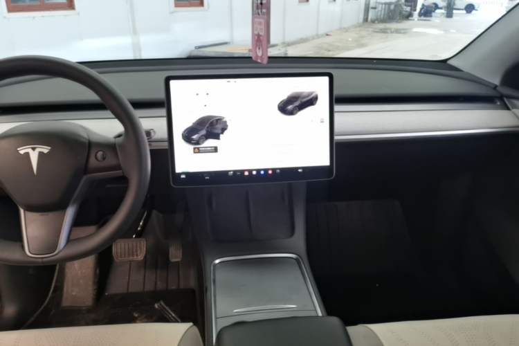 Used Tesla Model Y 2024 Rear-Wheel-Drive Version Audio And AC Panel