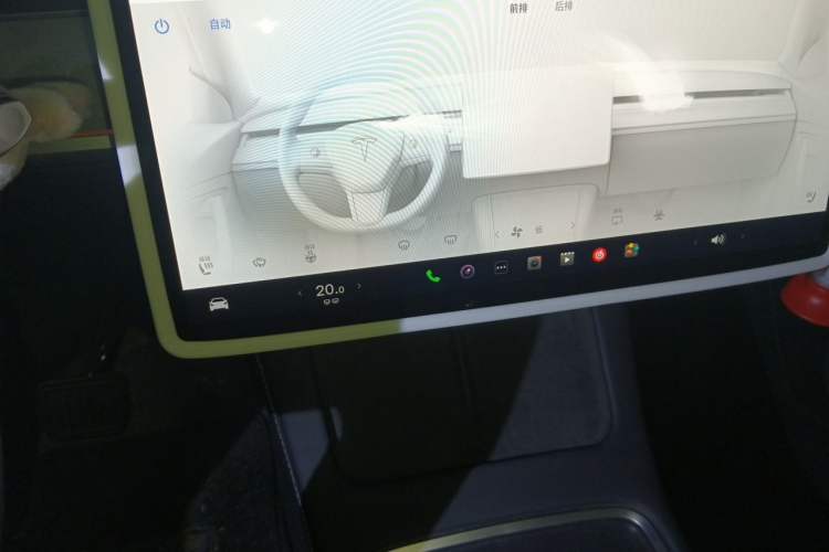 Used Tesla Model Y 2024 Rear-Wheel-Drive Version Audio And AC Panel
