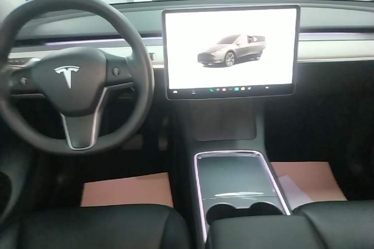 Used Tesla Model Y 2024 Long-Range All-Wheel-Drive Version Audio And AC Panel