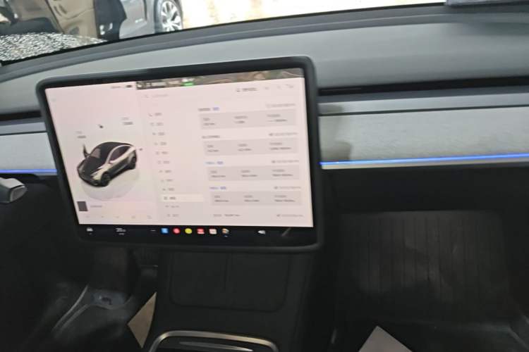 Used Tesla Model Y 2024 Rear-Wheel-Drive Version Audio And AC Panel