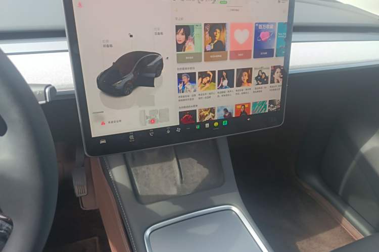 Used Tesla Model Y 2024 Rear-Wheel-Drive Version Audio And AC Panel
