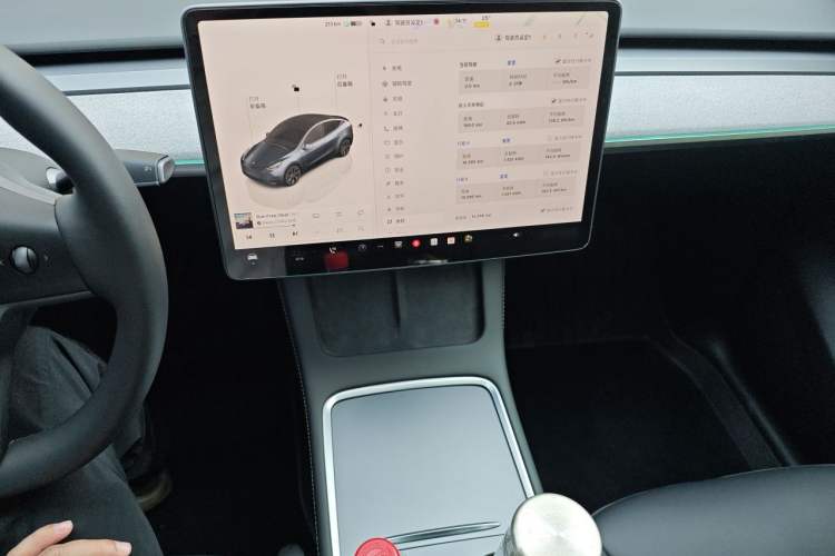Used Tesla Model Y 2024 Rear-Wheel-Drive Version Audio And AC Panel
