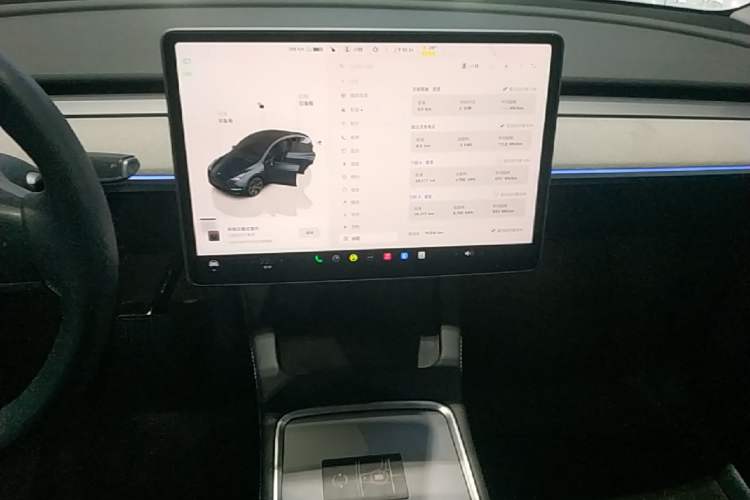 Used Tesla Model Y 2024 Rear-Wheel-Drive Version Audio And AC Panel