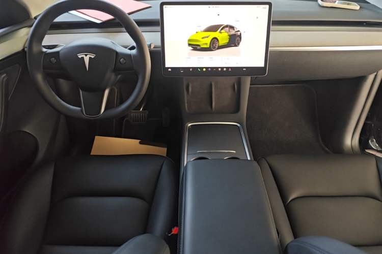 Used Tesla Model Y 2024 Long-Range All-Wheel-Drive Version Audio And AC Panel