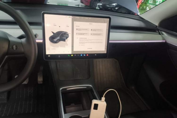 Used Tesla Model Y 2024 Rear-Wheel-Drive Version Audio And AC Panel