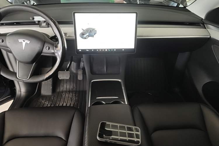 Used Tesla Model Y 2024 Rear-Wheel-Drive Version Audio And AC Panel