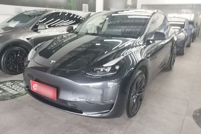 Used Tesla Model Y 2024 Long-Range All-Wheel-Drive Version
