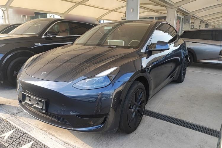 Tesla Model Y 2024 Rear-Wheel-Drive Version