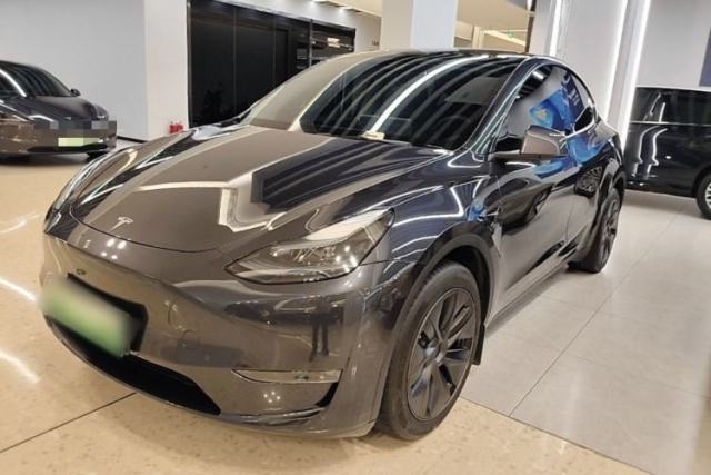 Used Tesla Model Y 2024 Long-Range All-Wheel-Drive Version