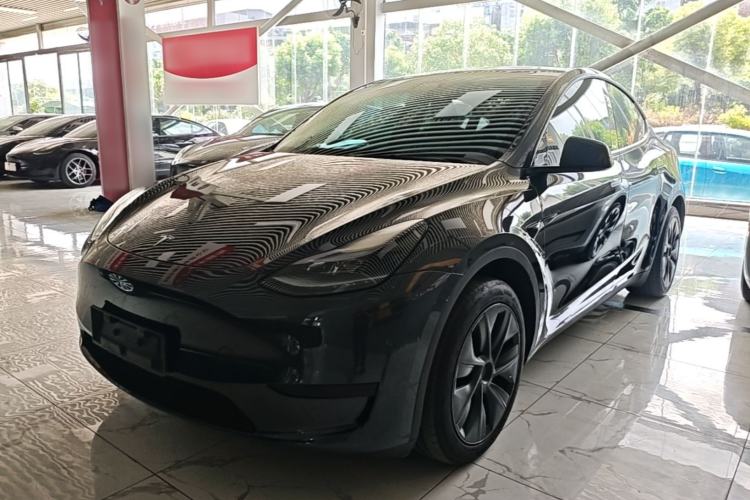Tesla Model Y 2024 Rear-Wheel-Drive Version