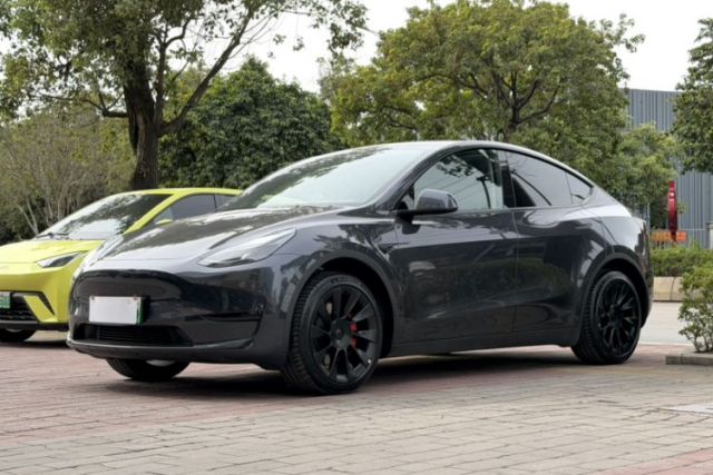 Used Tesla Model Y 2024 Rear-Wheel-Drive Version