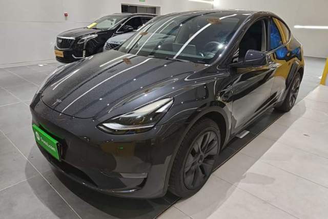 Used Tesla Model Y 2024 Long-Range All-Wheel-Drive Version