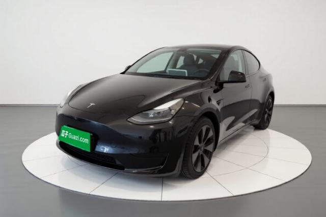 Tesla Model Y 2024 Rear-Wheel-Drive Version с пробегом
