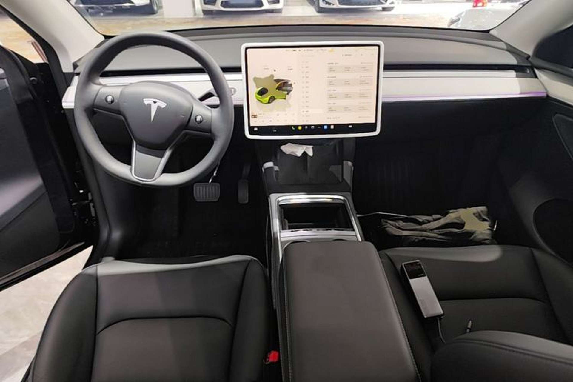 Used Tesla Model Y 2024 Rear-Wheel-Drive Version Center Console