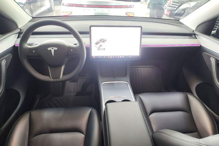 Used Tesla Model Y 2024 Rear-Wheel-Drive Version Center Console