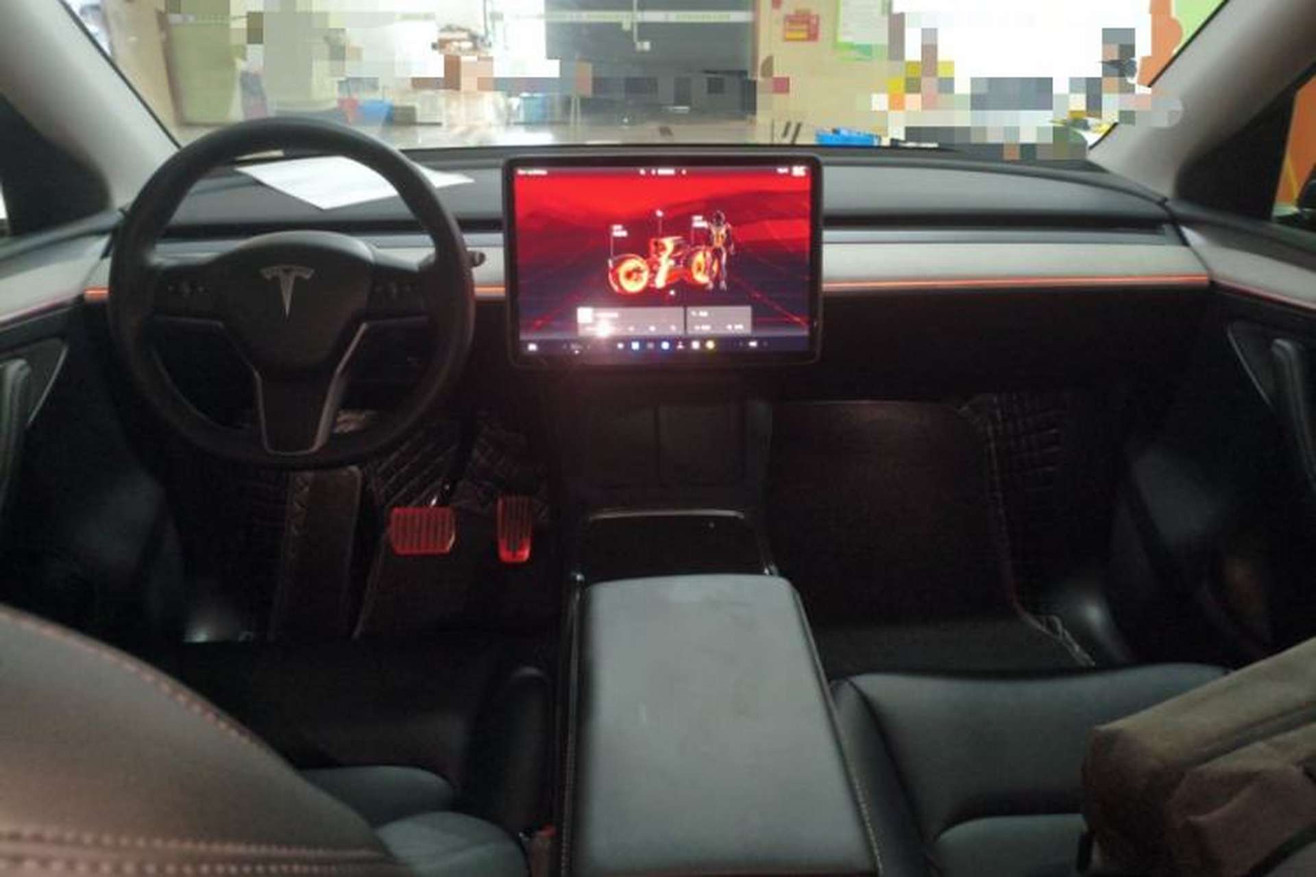 Used Tesla Model Y 2024 Long-Range All-Wheel-Drive Version Center Console