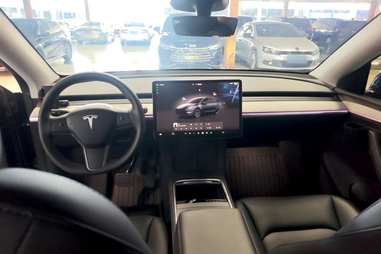 Used Tesla Model Y 2024 Rear-Wheel-Drive Version Center Console