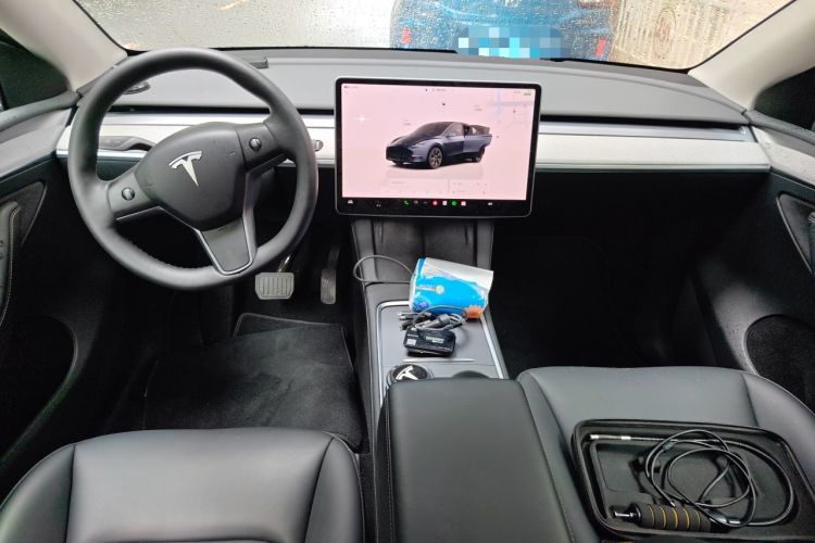 Used Tesla Model Y 2024 Rear-Wheel-Drive Version Center Console