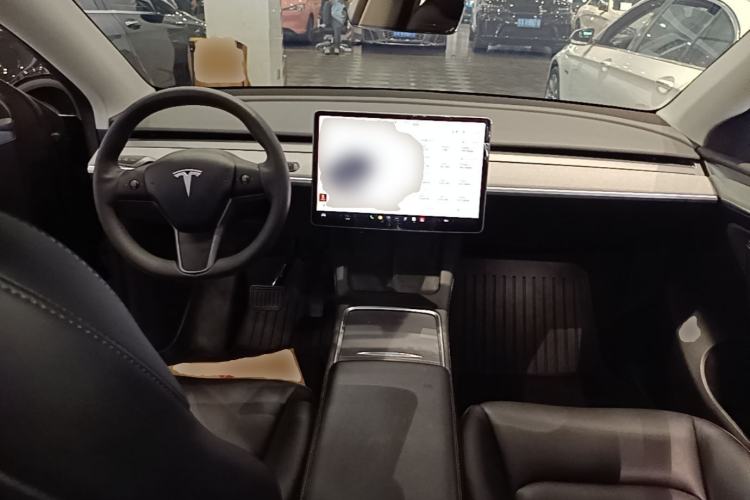 Used Tesla Model Y 2024 Rear-Wheel-Drive Version Center Console