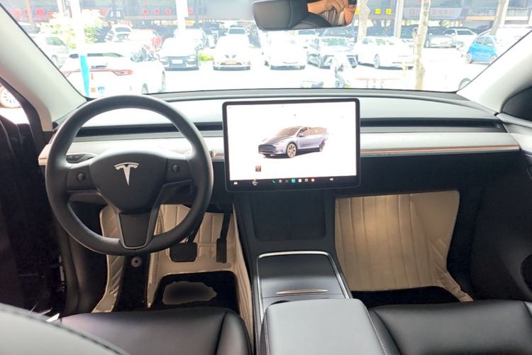Used Tesla Model Y 2024 Rear-Wheel-Drive Version Center Console