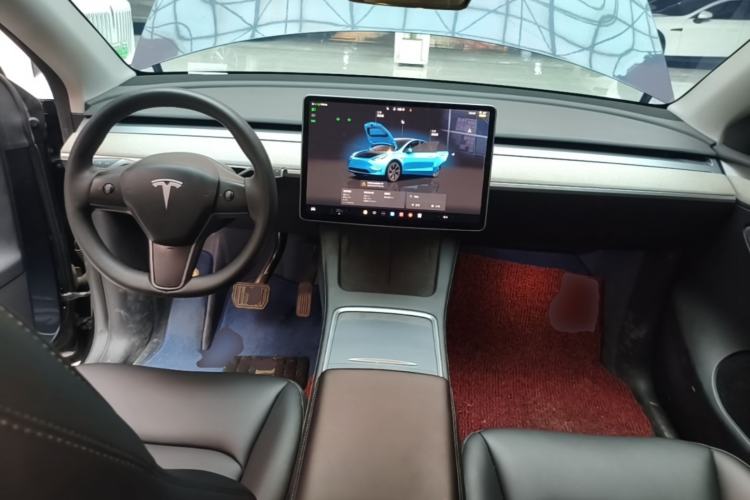 Used Tesla Model Y 2024 Rear-Wheel-Drive Version Center Console