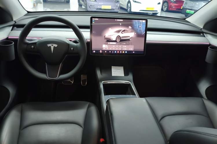 Used Tesla Model Y 2024 Rear-Wheel-Drive Version Center Console