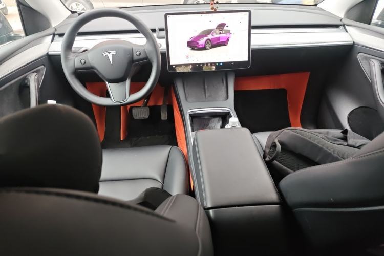 Used Tesla Model Y 2024 Rear-Wheel-Drive Version Center Console