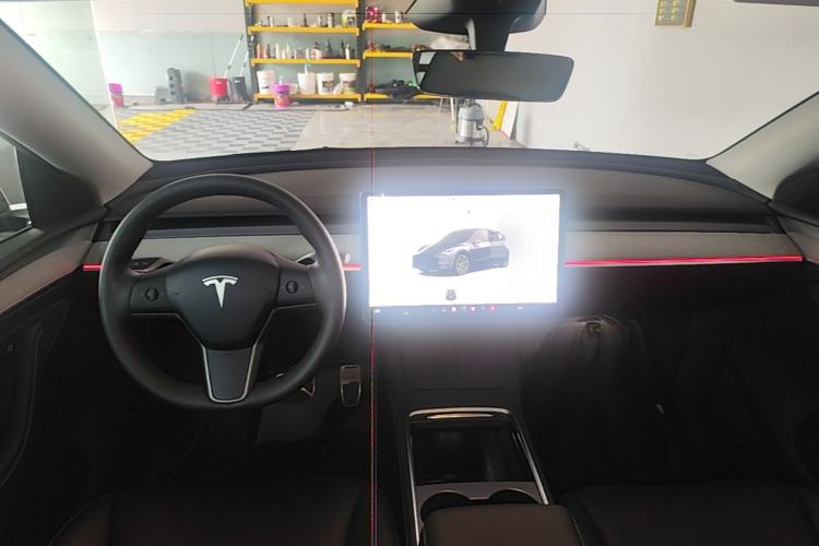 Used Tesla Model Y 2024 Rear-Wheel-Drive Version Center Console