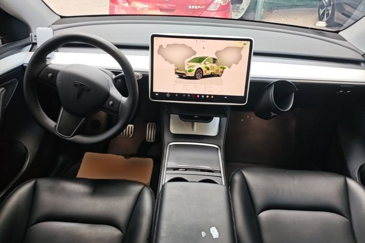 Used Tesla Model Y 2024 Rear-Wheel-Drive Version Center Console