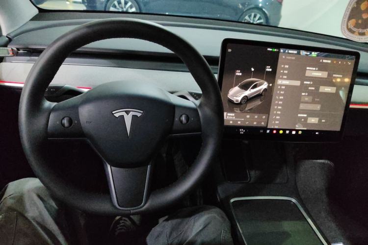 Used Tesla Model Y 2024 Rear-Wheel-Drive Version Center Console