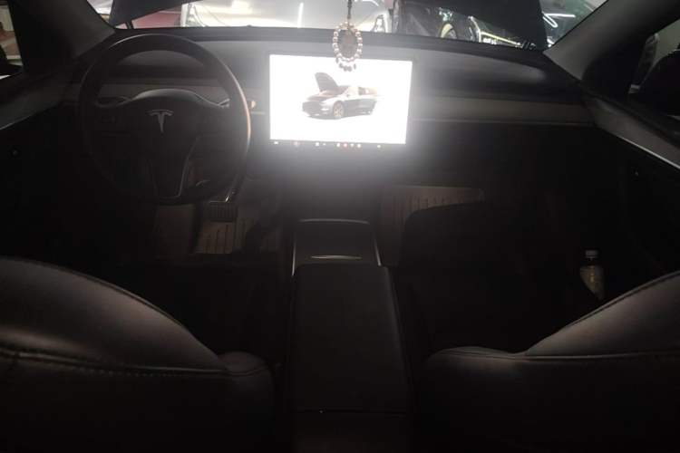 Used Tesla Model Y 2024 Rear-Wheel-Drive Version Center Console