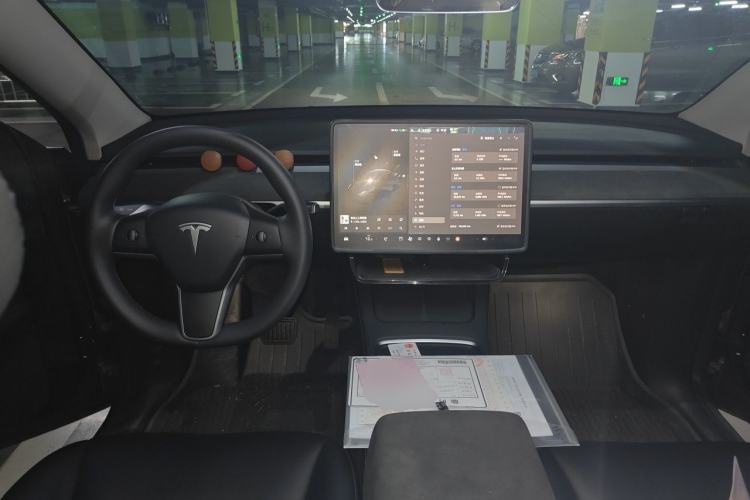 Used Tesla Model Y 2024 Rear-Wheel-Drive Version Center Console