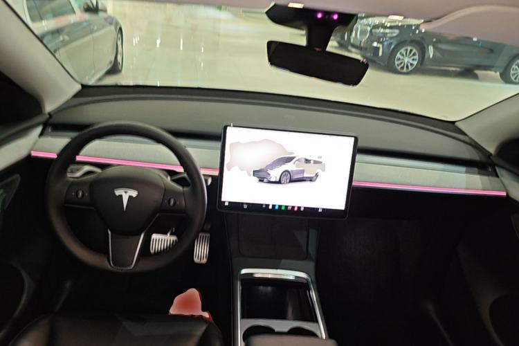 Used Tesla Model Y 2024 Rear-Wheel-Drive Version Center Console