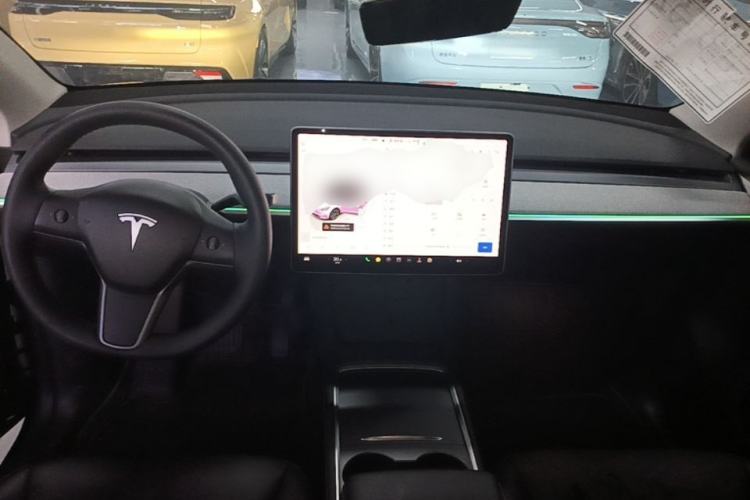 Used Tesla Model Y 2024 Rear-Wheel-Drive Version Center Console