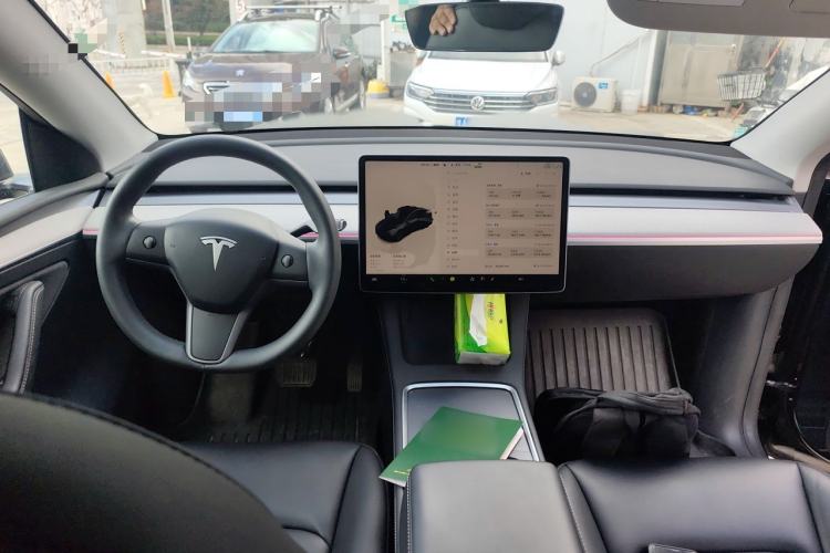Used Tesla Model Y 2024 Rear-Wheel-Drive Version Center Console